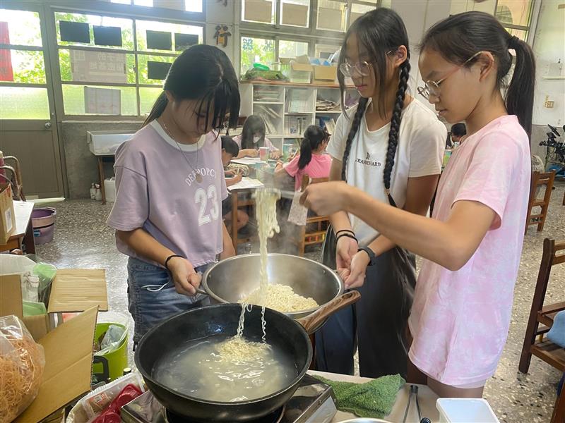 暑假限定．小廚娘出任務