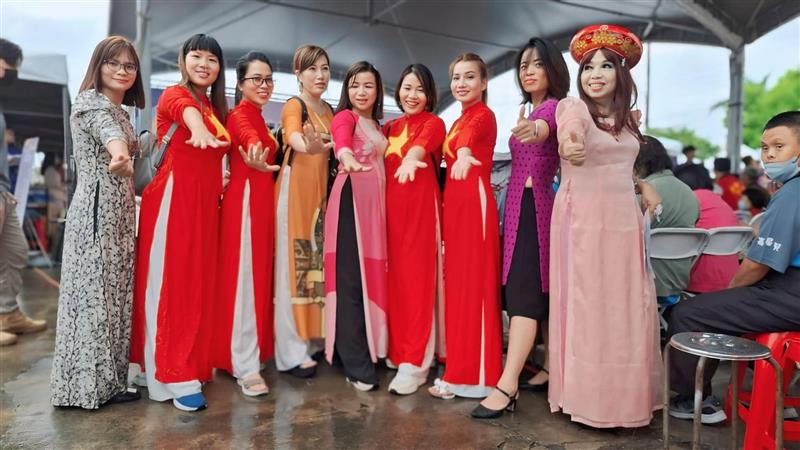 自信綻放，太保姐妹花熱情踩街